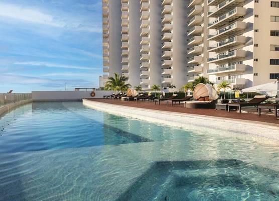 Suites Malecon Cancun 1