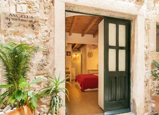 Angelus Rooms 1