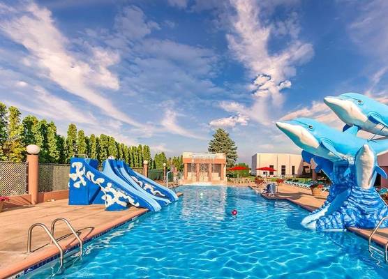 Grand Marquis Waterpark Hotel & Suites 1