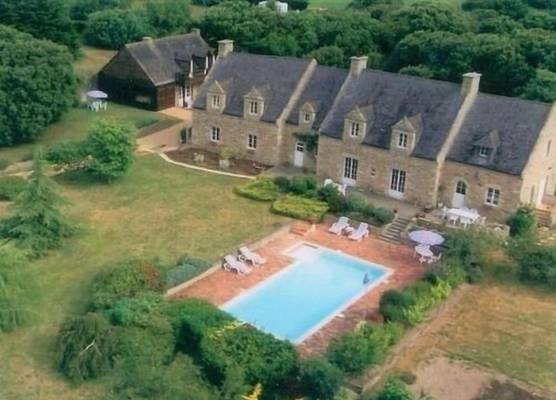 Le Manoir des Quatre Saisons 1