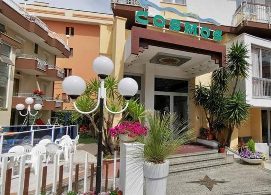 Hotel Cosmos 1
