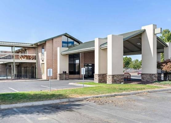Americas Best Value Inn Yakima 1
