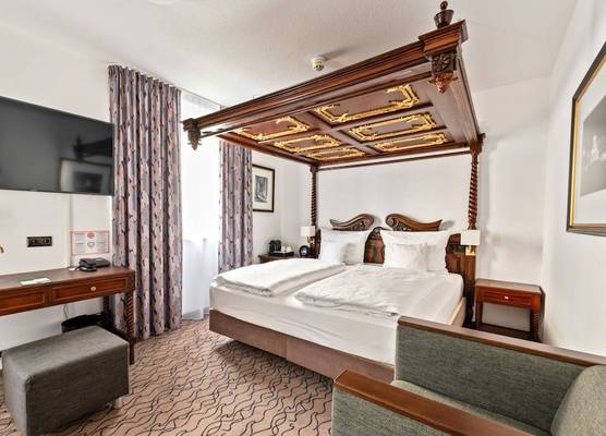 King's Hotel Center Superior 1