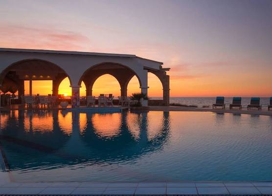 Pyrgos Beach Hotel Apartments 1