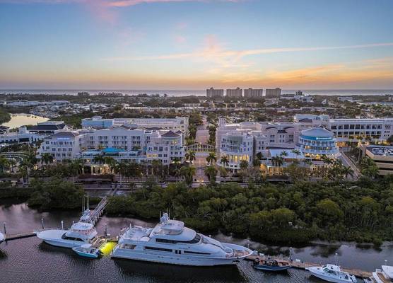 Wyndham Grand Jupiter at Harbourside Place 1