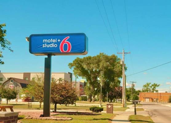 Motel 6 Elkhart, IN 1