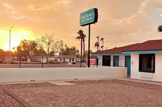 Casa Blanca Inn and Suites 1
