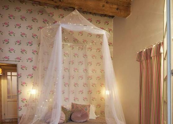 Bright Romantic Retreat in Florence 1