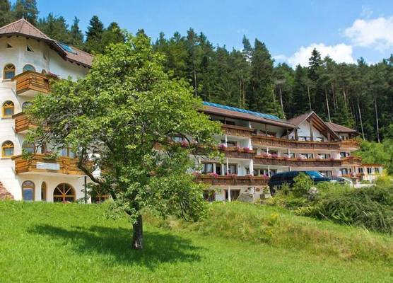 Öko-Landhotel Basler Hof 1