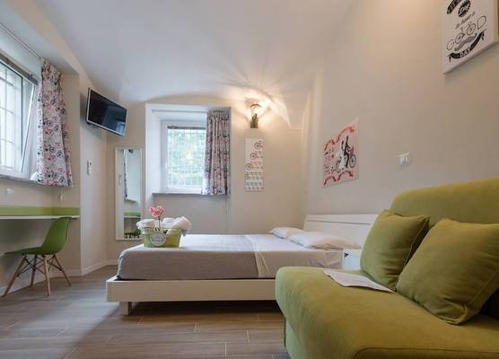 Bed&BikeRome ROOMS 1