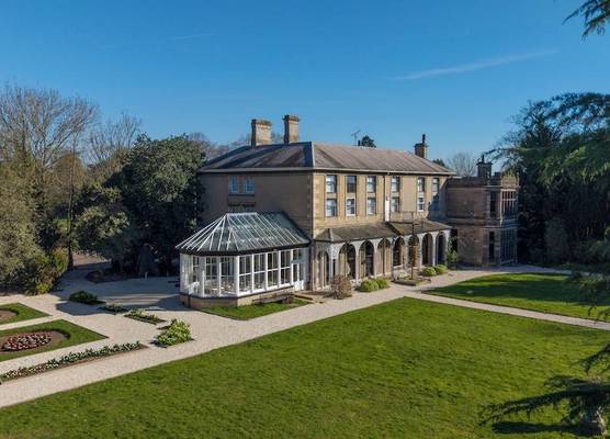 Newton Park Country House Hotel 1