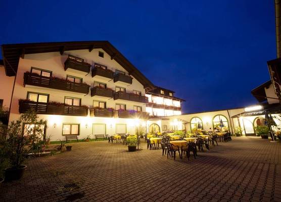 Urlaubshotel Binder 1
