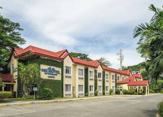 Microtel by Wyndham Tarlac 1