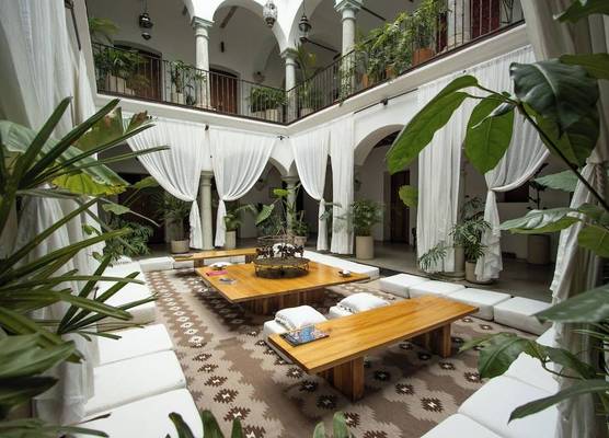 Hotel Sin Nombre 1