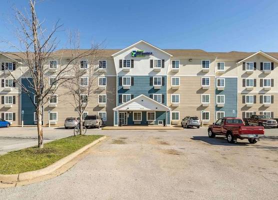 WoodSpring Suites Fayetteville I-49 1
