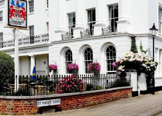Anglesey Hotel 1