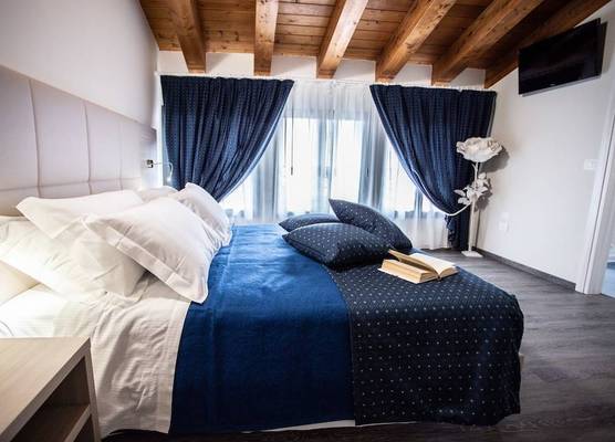 HOME HOTEL 1