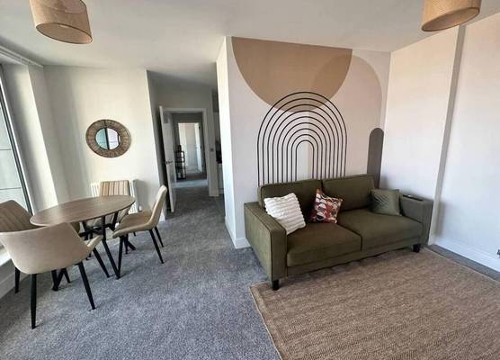 Cosy, Comfy 2 Bed Apartment Canary Wharf 1