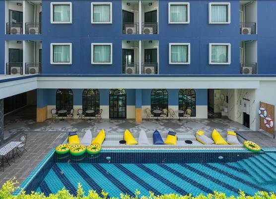 Cozy Blu Suvarnabhumi 1