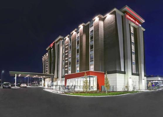 Hampton Inn Peterborough 1