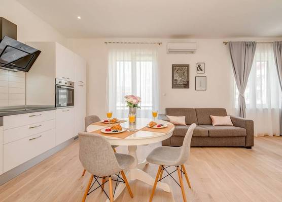 CAPITAL Apartments and Rooms 1