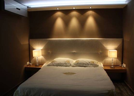 Rich Luxury Suites - Renovated 1