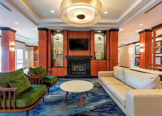 Fairfield Inn & Suites Columbus 1