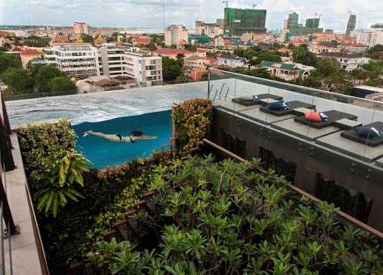 Aquarius Hotel and Urban Resort 1