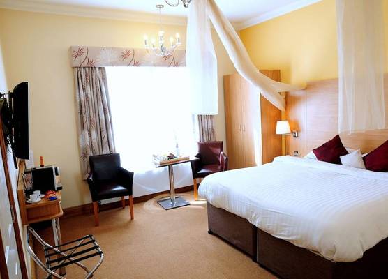 The Queensgate Hotel 1