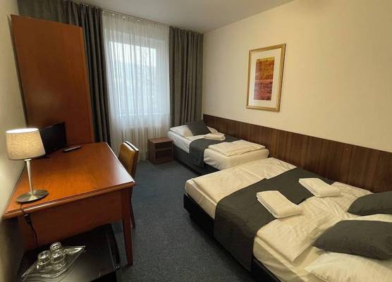 Hotel Bohemians 1
