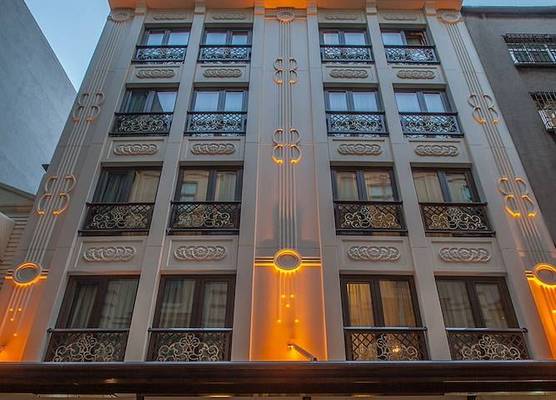 Empire Suite Hotel 1