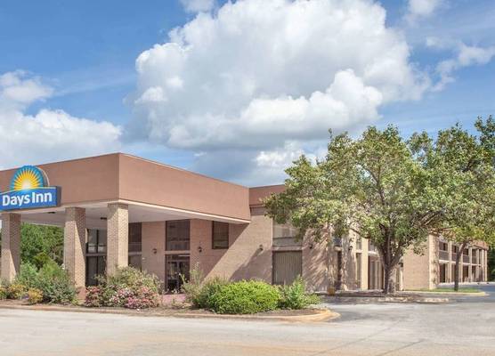 Days Inn by Wyndham Clinton - Laurens I-26 1