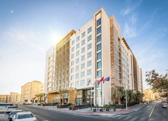 Central Inn Al Sadd Suites Hotels 1