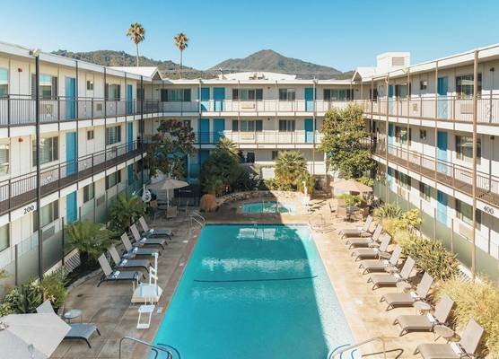Marin Suites Hotel 1