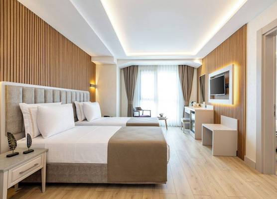 Carina Gold Hotel And Restaurant 1