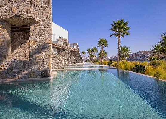 Aeonic Suites and Spa 1