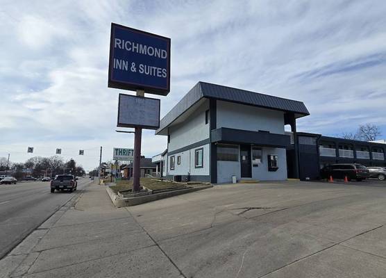 Richmond Inn and Suites 1
