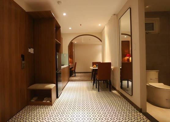 Lanura Apartments and Hotel 1