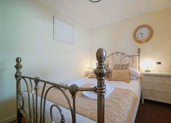 The Old Tramhouse Self Catering Traditional Charming Apartments Located In The Heart Of Historic Stirling For Short-Long Stays In Stirling For Tourism & Events & Contractor Base Stays For Central Belt 1