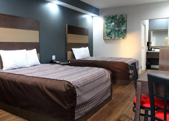 Grand Villa Inn and Suites Westchase/Chinatown 1