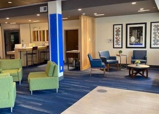 Holiday Inn Express & Suites WARRENSBURG NORTH by IHG 1