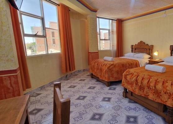 Hotel Puesta de Sol 1