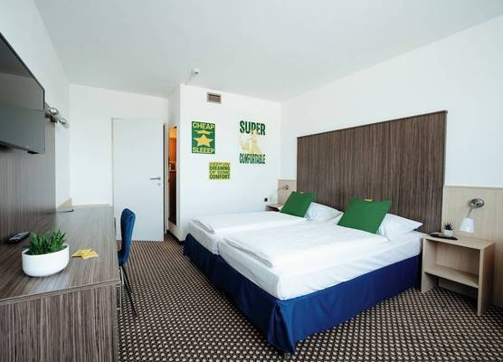 SLEEEP Hotel Vösendorf 1
