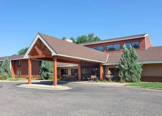 AmericInn by Wyndham Ham Lake 1