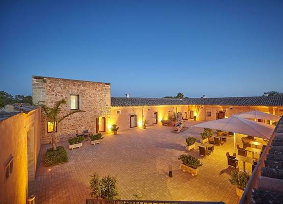 Bennoc Petit Hotel 1