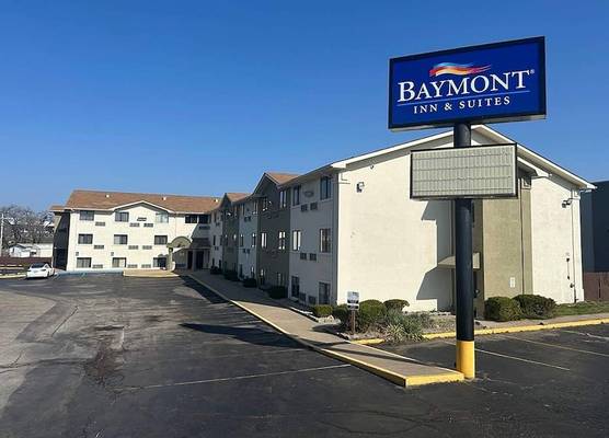 Baymont By Wyndham Bridgeton St Louis 1