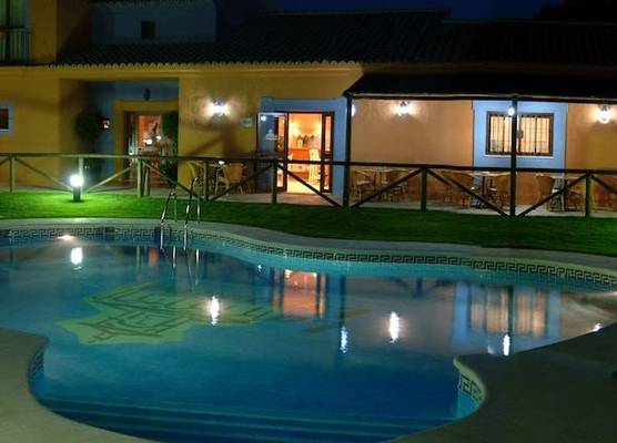 Apartahotel La Espadaña 1