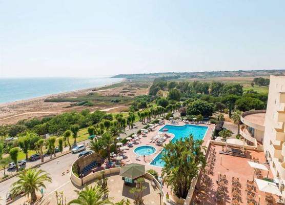 Paradise Beach Resort 1