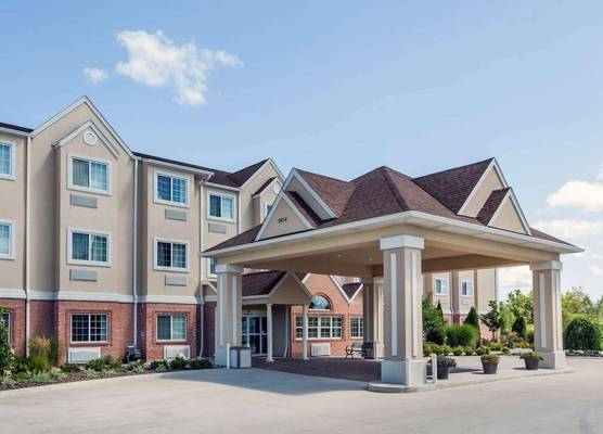 Microtel Inn & Suites by Wyndham Michigan City 1