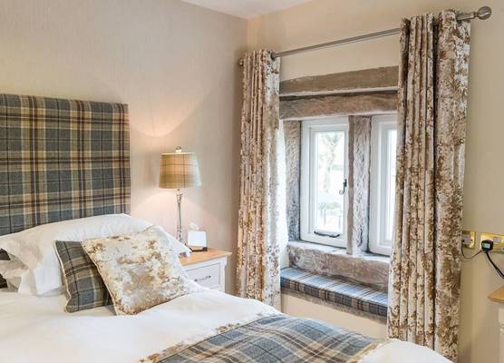 The Alma Inn 1